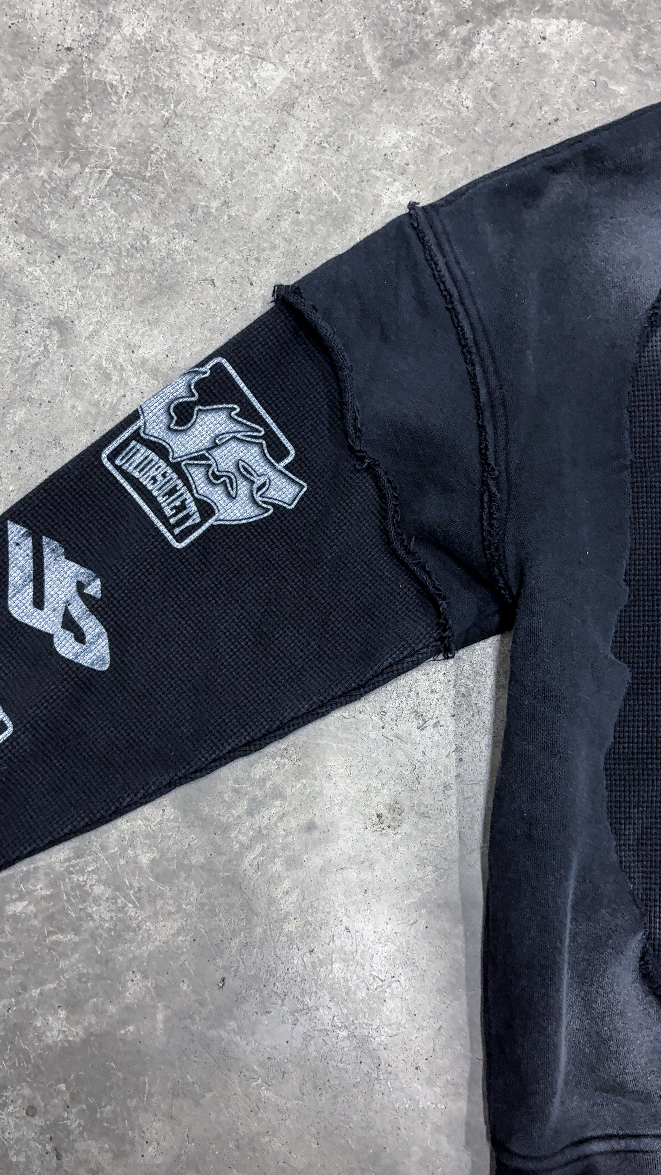 UNDR DOUBLE LAYERED LONGSLEEVE