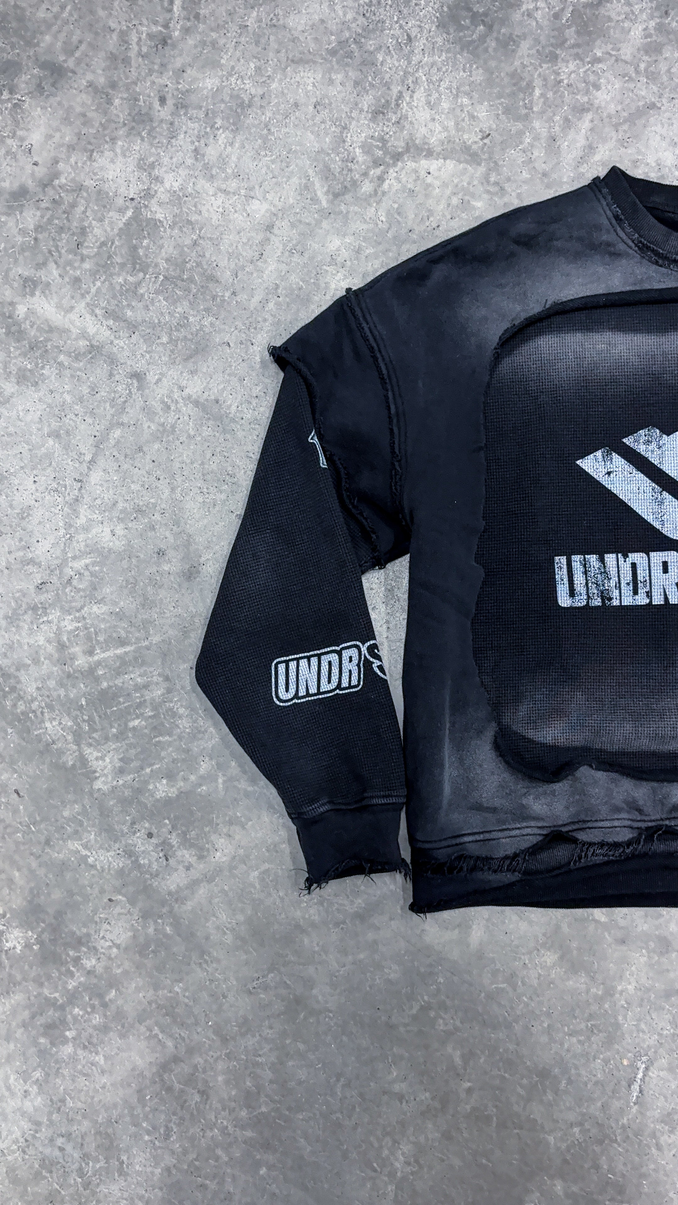 UNDR DOUBLE LAYERED LONGSLEEVE