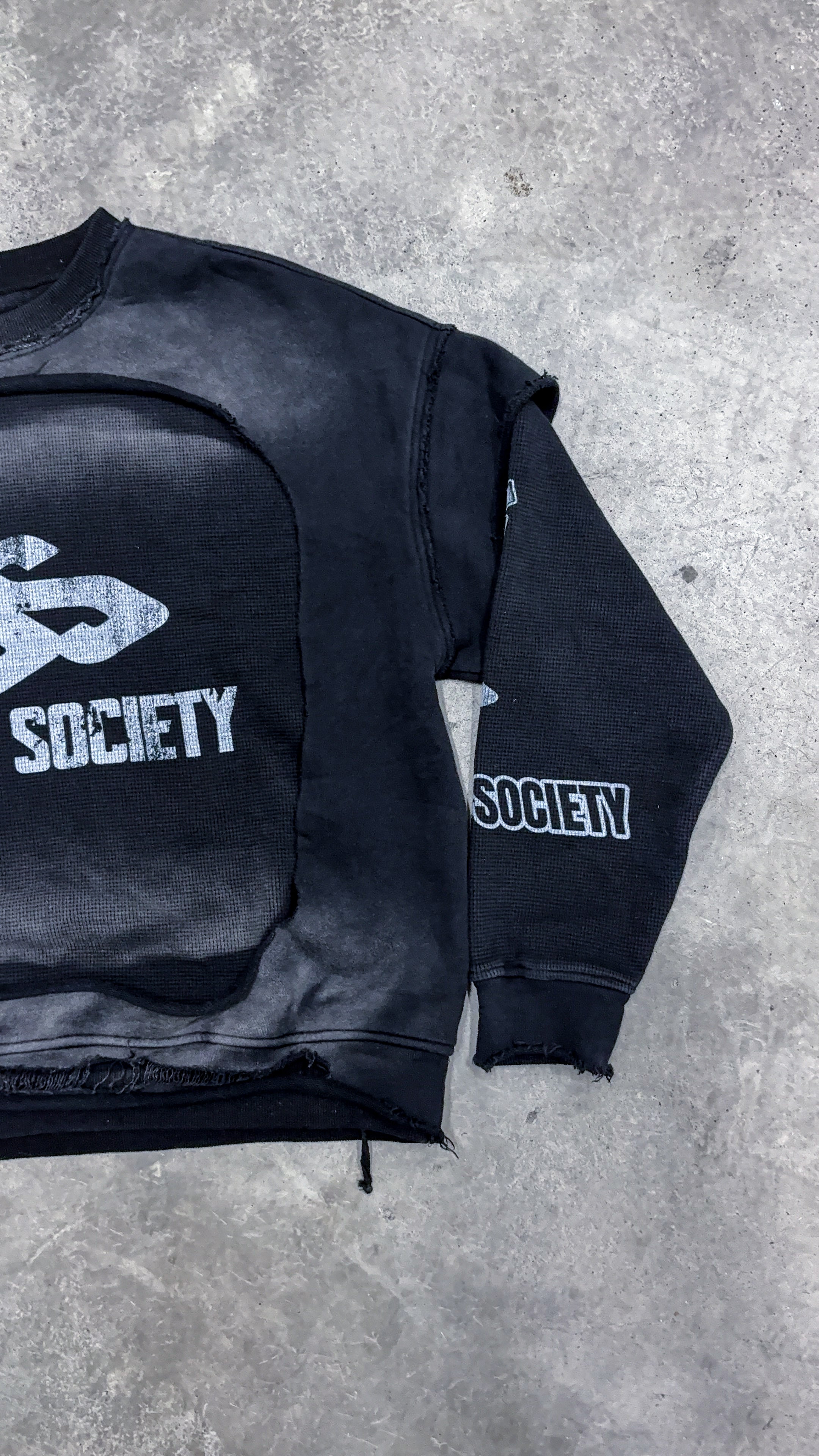 UNDR DOUBLE LAYERED LONGSLEEVE
